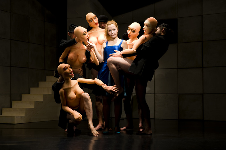 File:Ljubljana Puppet Theatre 2009 Love dolls Photo Ziga Koritnik.jpg
