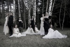 <!--LINK'" 0:252--> group portrait, 2009