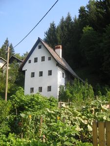 <!--LINK'" 0:150-->, 2007