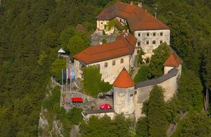 <!--LINK'" 0:104--> contains a museum, wine cellar, restaurant, printing workshop and blacksmith's forge.