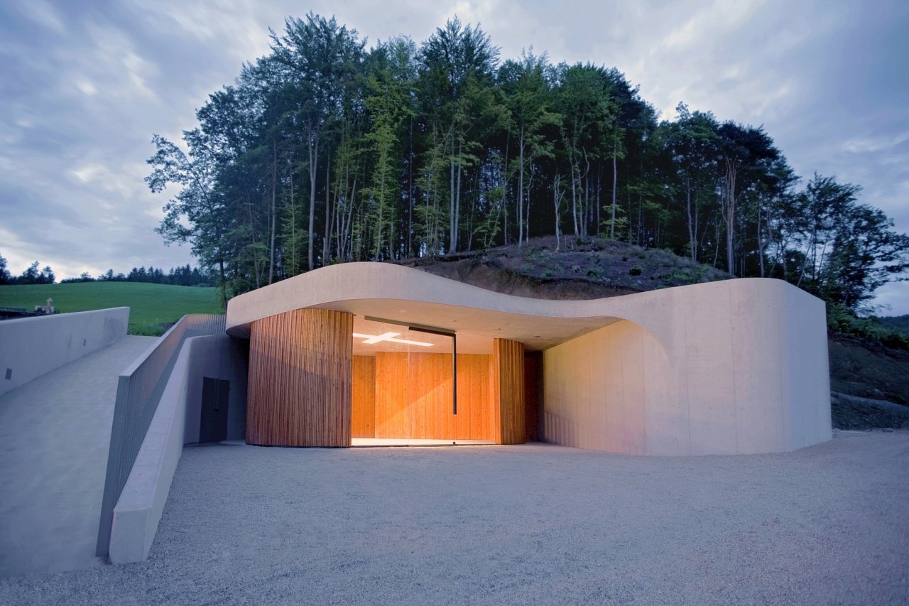 File:Ofis Arhitekti 2009 Farewell Chapel.JPG