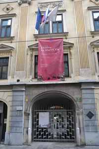 <!--LINK'" 0:66--> entrance at Mestni trg 17 in Ljubljana old town, 2015